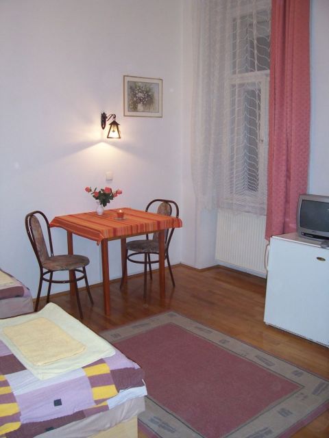 Szk9.2_szoba_csoport_sz�ll�s_budapesten